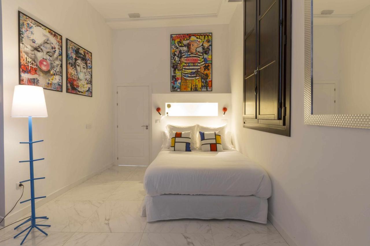 مالقة The Clock House Luxury Urban Suites المظهر الخارجي الصورة